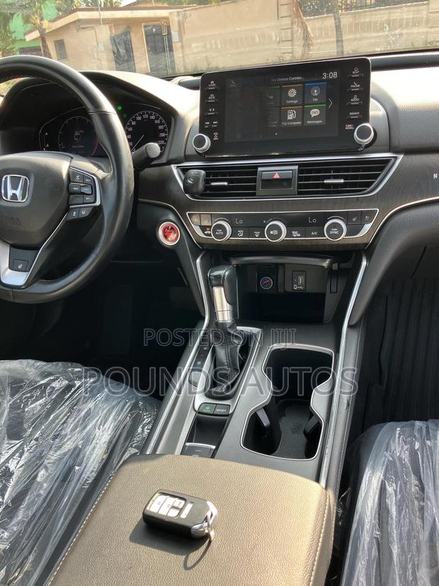 Honda Accord Touring 2.0T 2020 Black