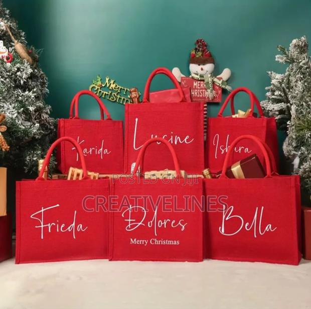Red Christmas Paperbag · Photo 4