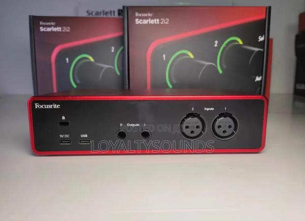 Focusrite Scarlet 2i2 4th Generation · Photo 4