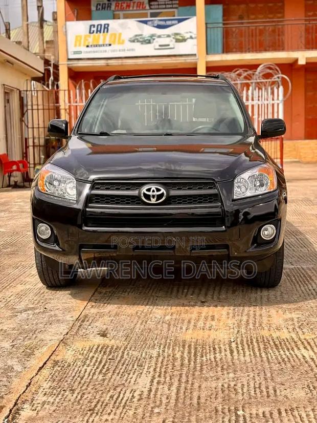 Toyota RAV4 2.5 2012