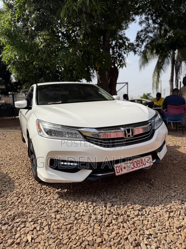 Honda Accord EX 4dr Sedan FWD (2.4L 4cyl 2A) 2017 White