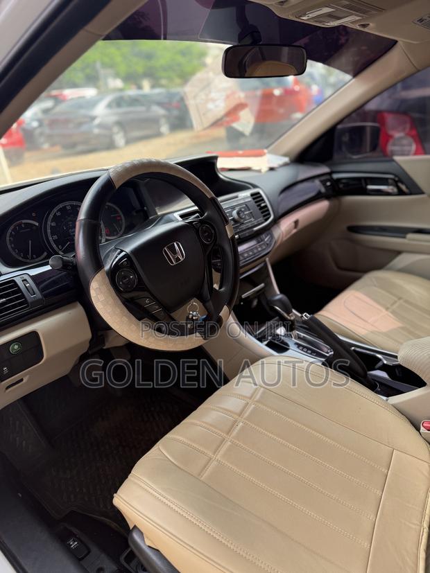 Honda Accord EX 4dr Sedan FWD (2.4L 4cyl 2A) 2017 White