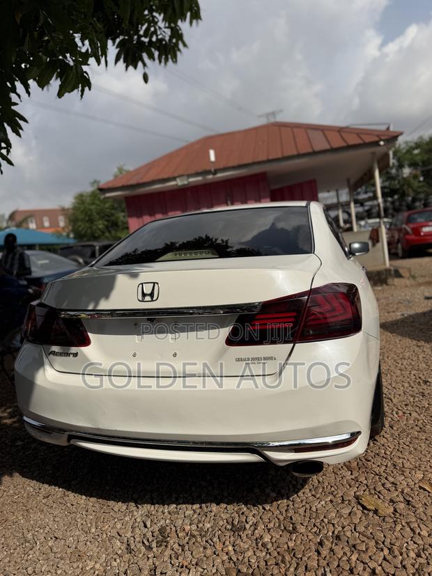 Honda Accord EX 4dr Sedan FWD (2.4L 4cyl 2A) 2017 White