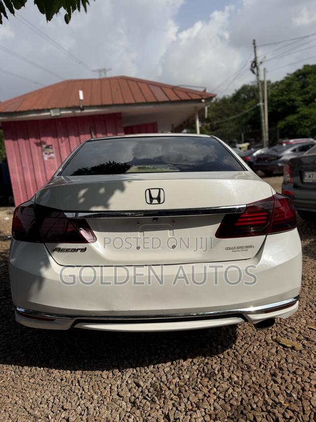 Honda Accord EX 4dr Sedan FWD (2.4L 4cyl 2A) 2017 White