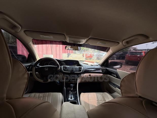 Honda Accord EX 4dr Sedan FWD (2.4L 4cyl 2A) 2017 White