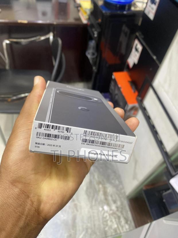 New Google Pixel 10 Pro XL 256 GB Black photo 3