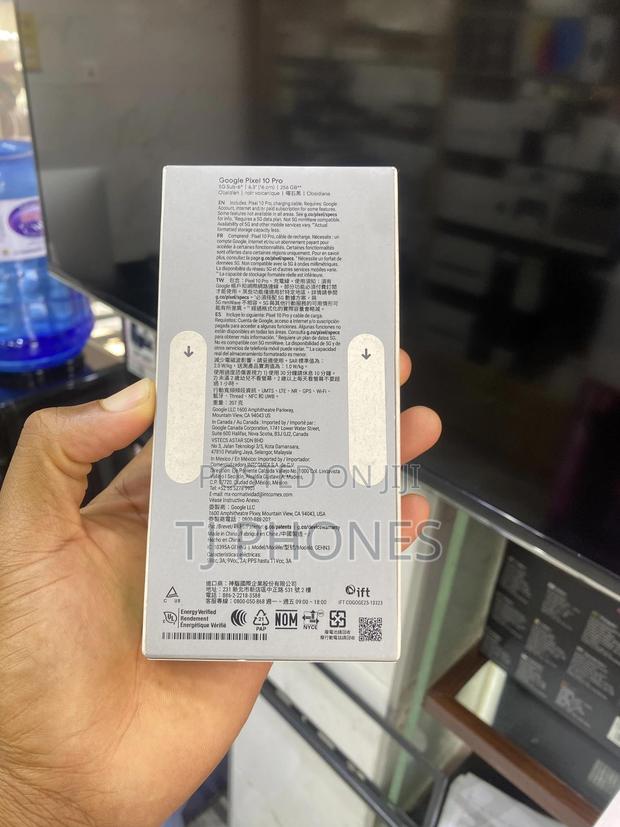 New Google Pixel 10 Pro 256 GB Black photo 4