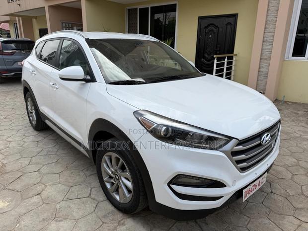 Hyundai Tucson SE FWD 2017 White
