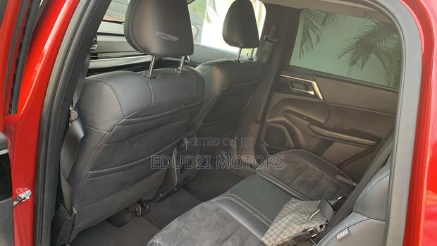 Mitsubishi Outlander SEL Launch Edition 2022 Red