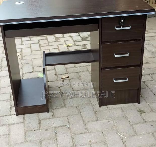 Office Table With Drawer
