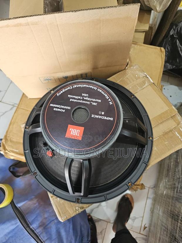 15 Inches Big Magnet Speaker 8ohms. A Pair · Photo 3