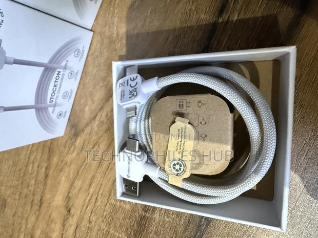 Urban Vitamins Magnetic Cable