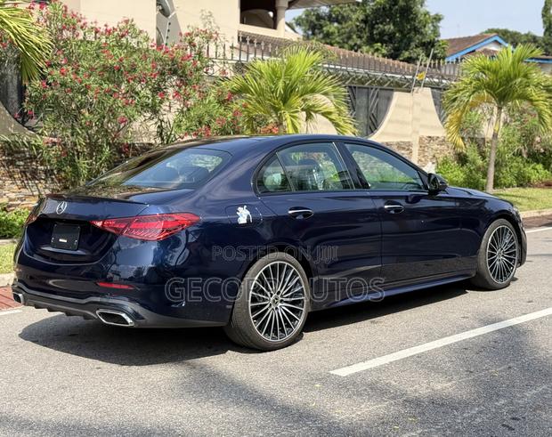 Mercedes-Benz C300 2023