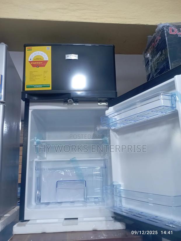 Westpool Table Top Double Door Fridge photo 2