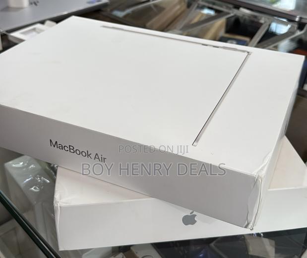 New Laptop Apple MacBook Air 2025 M4 13-Inch 16GB Apple M4 SSD 256GB photo 3