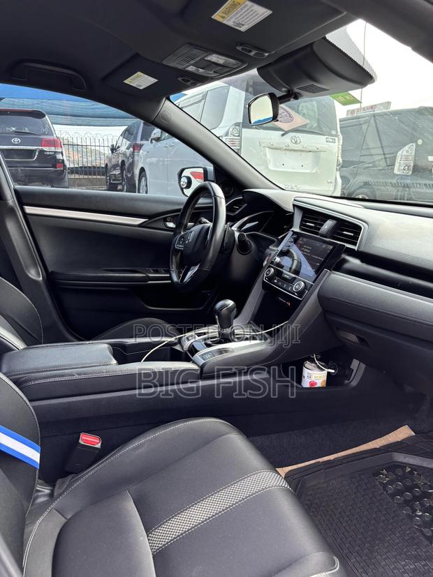 Honda Civic Sport Sedan 2020 Silver photo 5