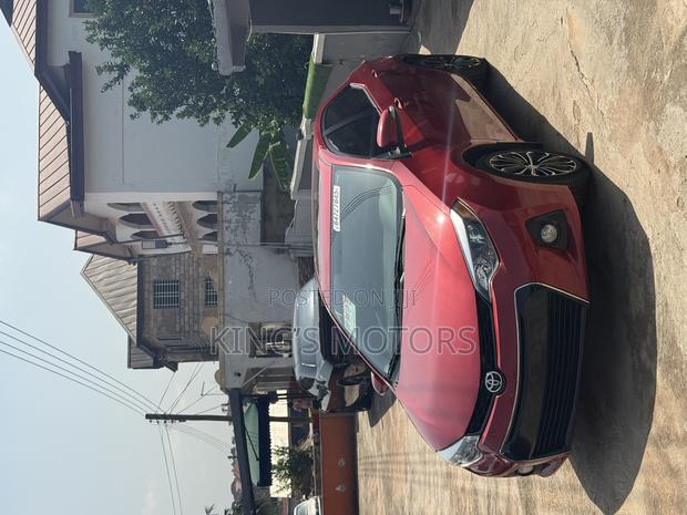 Toyota Corolla 2016 Red