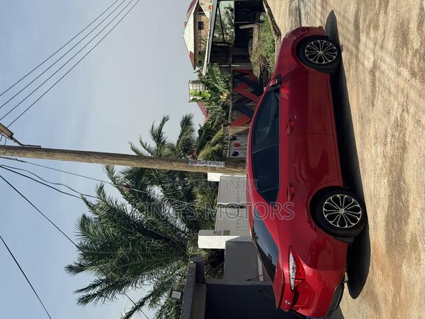 Toyota Corolla 2016 Red