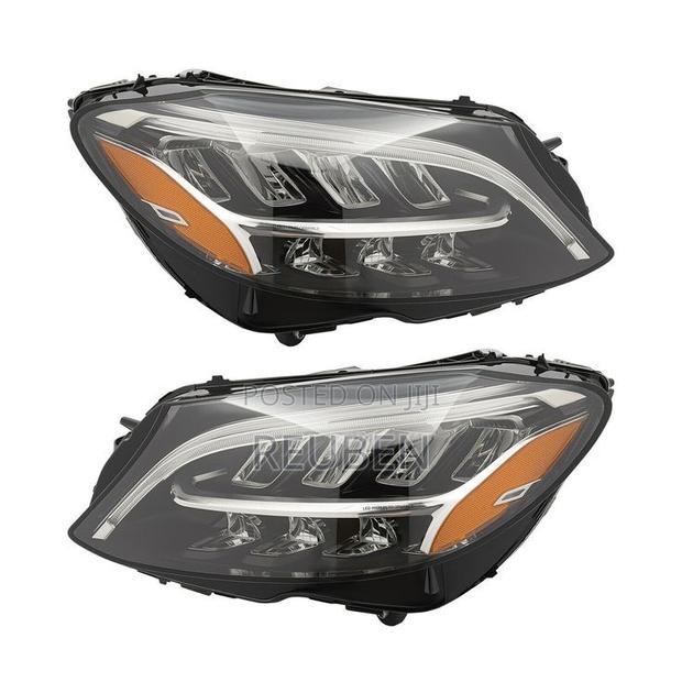 Mercedes C300 Headlight Pair photo 2