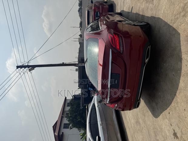 Mercedes-Benz C300 2017 Red