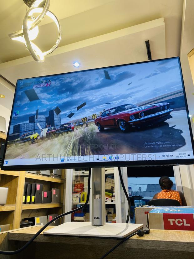 Dell Edgeless Monitor photo 3