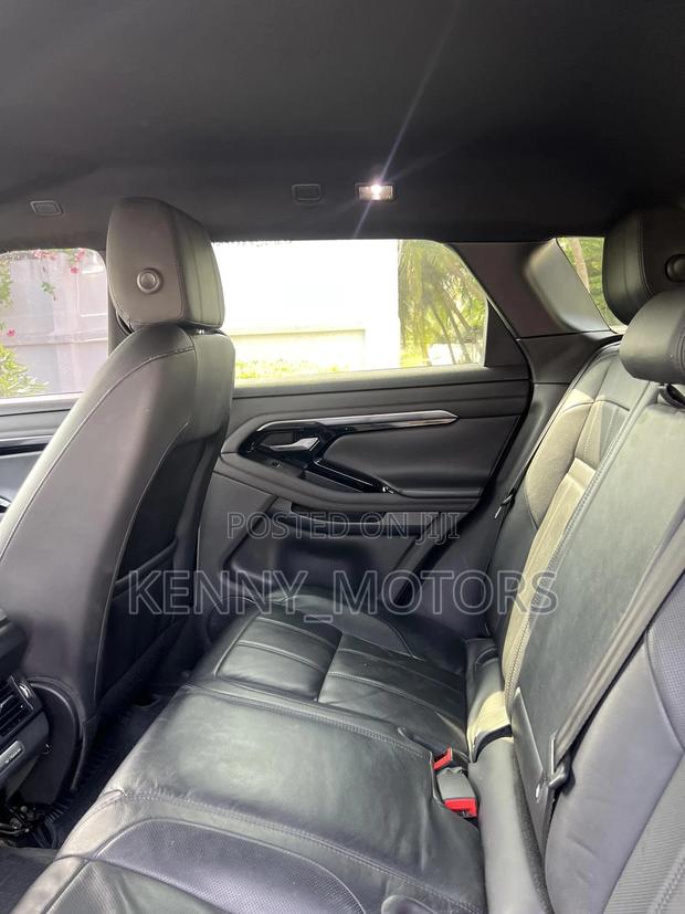 Land Rover Range Rover Evoque SE AWD 2020 Black photo 4