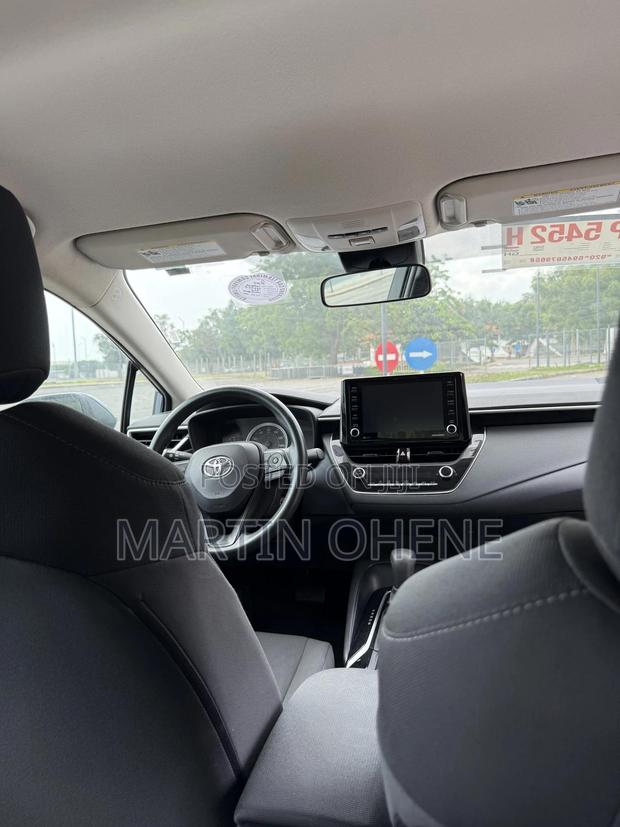 Toyota Corolla LE 2022 Gray