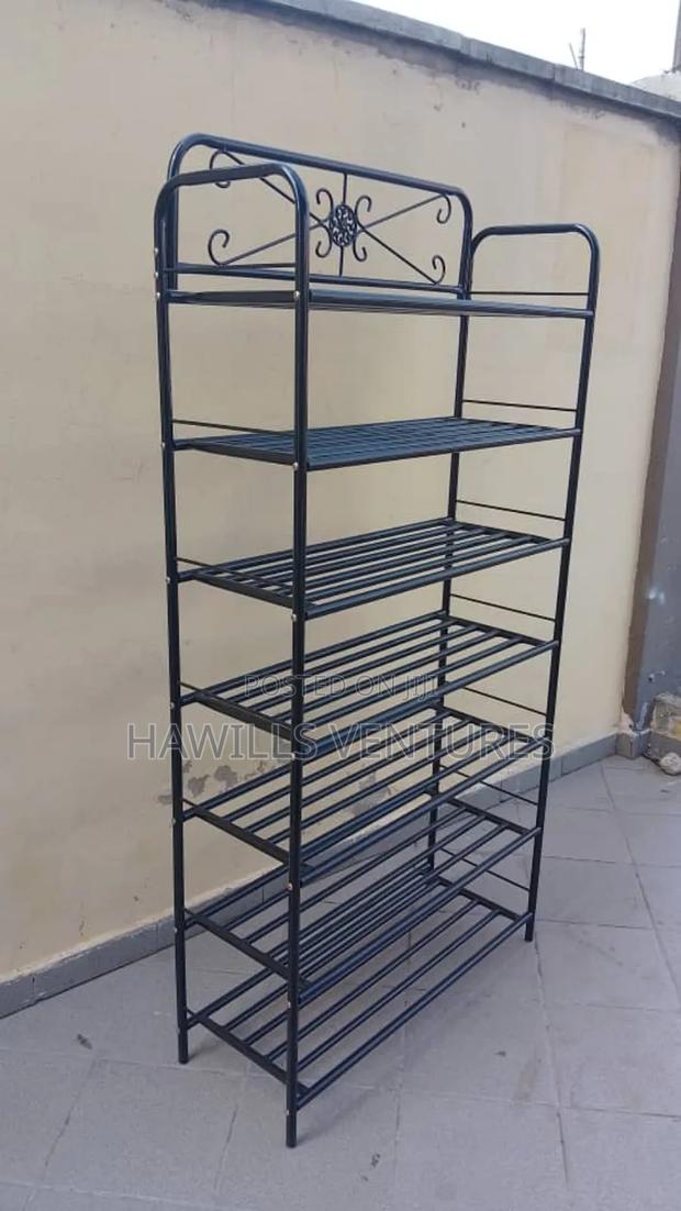 Metal Shoe Rack · Photo 3