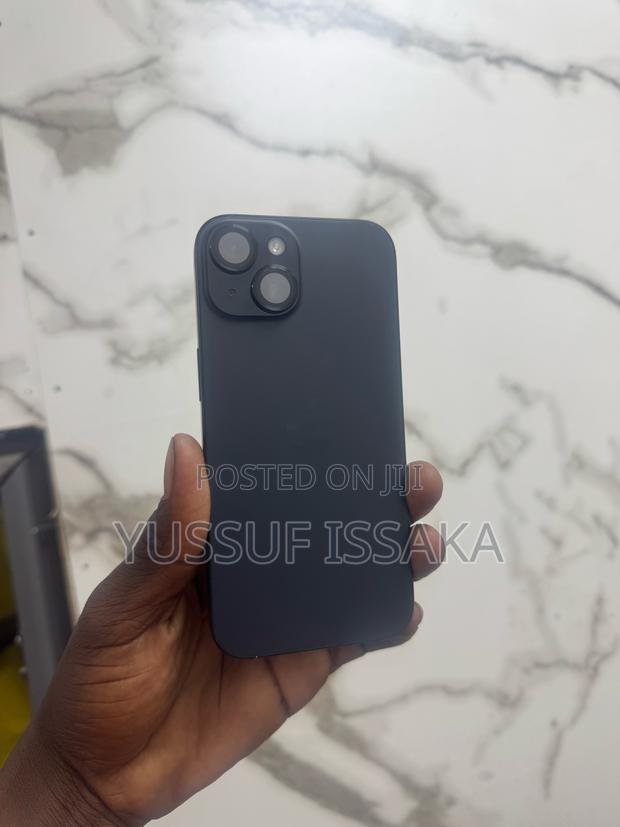 Apple iPhone 15 128 GB Black photo 2
