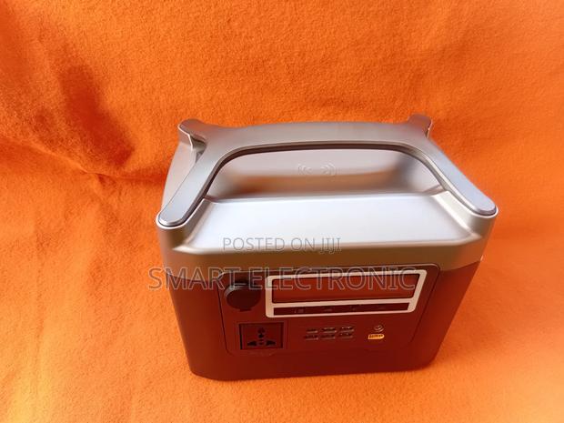 Ultracharge 600w Compact Generator · Photo 2