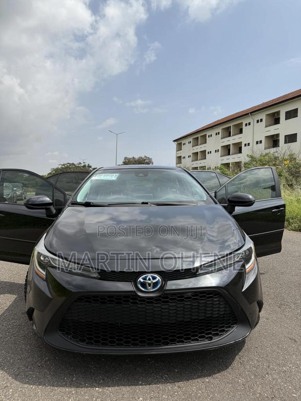 Toyota Corolla LE 2020 Black