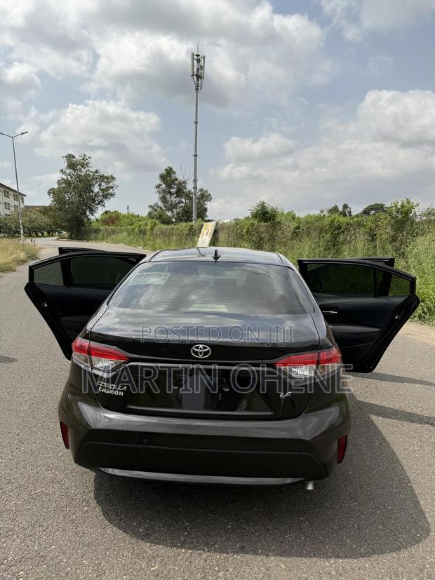Toyota Corolla LE 2020 Black
