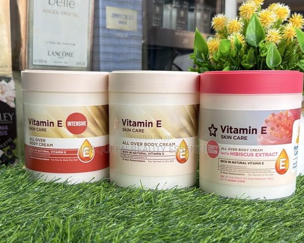 Superdrug Vitamin E Body Cream · Photo 1