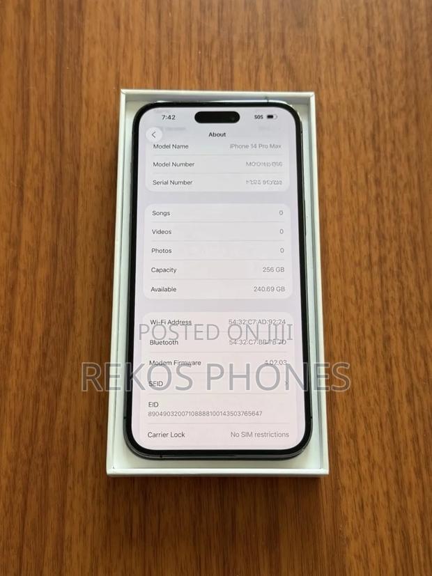 New Apple iPhone 14 Pro Max 256 GB Gold photo 4