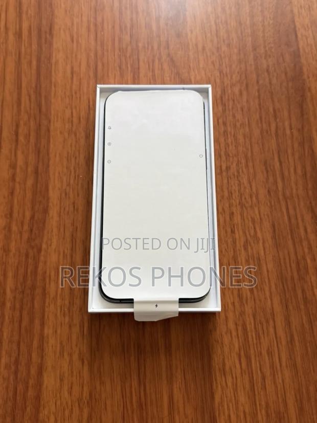 New Apple iPhone 14 Pro Max 256 GB Gold photo 5