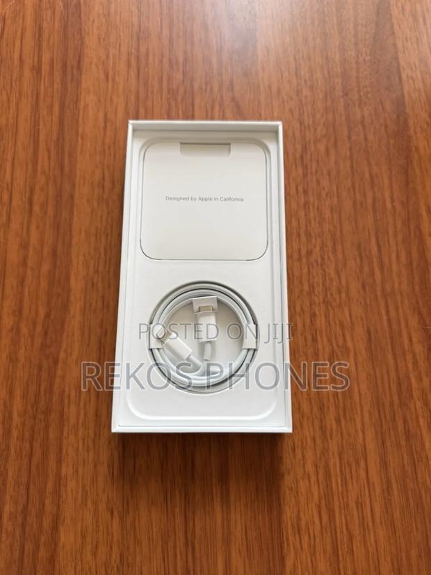New Apple iPhone 14 Pro Max 256 GB Gold photo 6