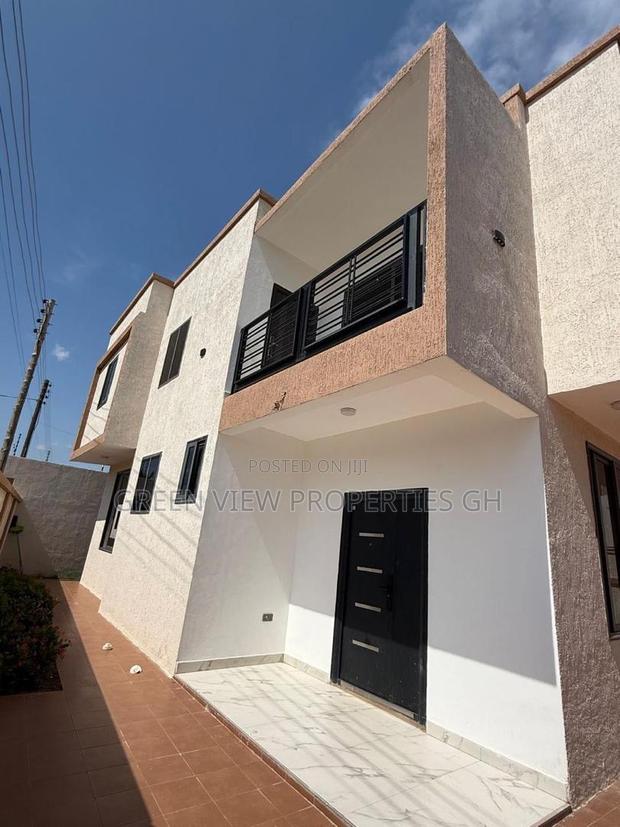 3bdrm Duplex in Adenta for rent photo 2