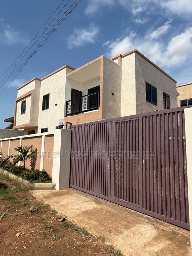 3bdrm Duplex in Adenta for rent photo 3