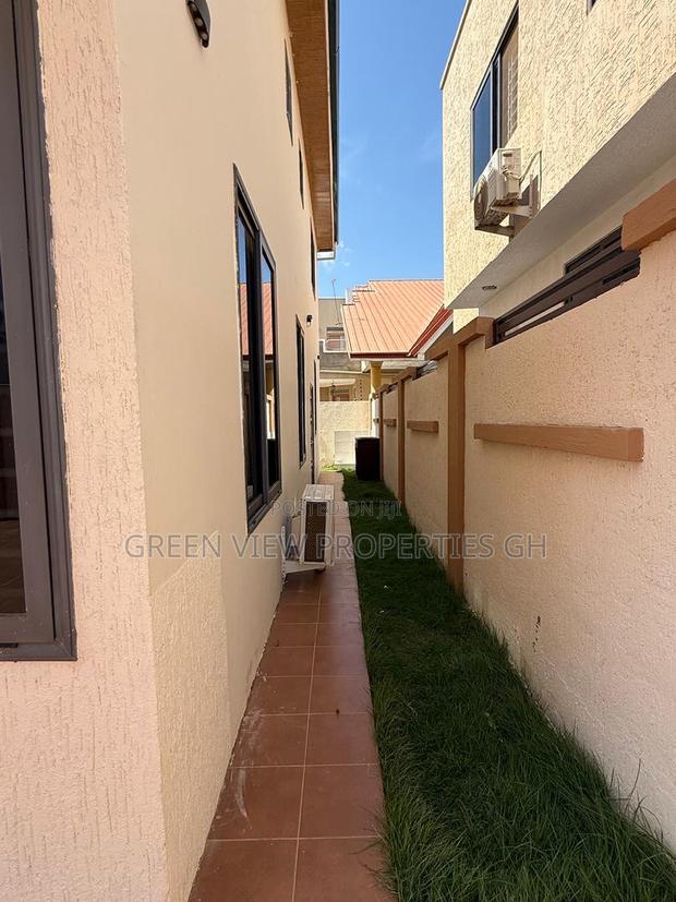 3bdrm Duplex in Adenta for rent photo 4
