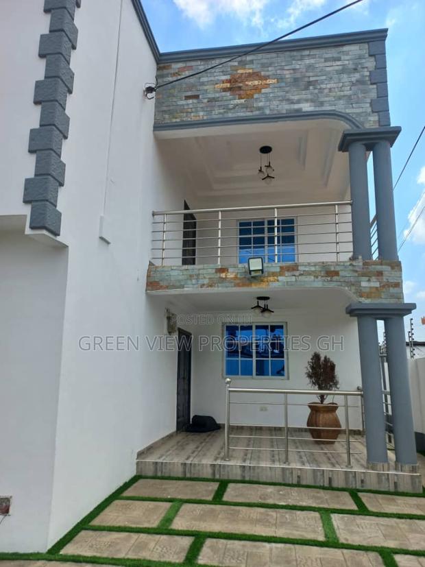 4bdrm Duplex in Taifa-Burkina for rent photo 3