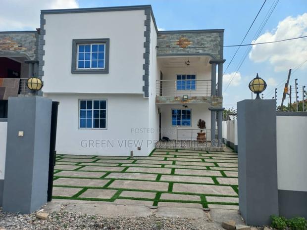 4bdrm Duplex in Taifa-Burkina for rent photo 4