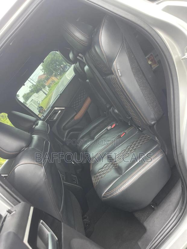 Mitsubishi Outlander SEL 2023 Gray photo 3