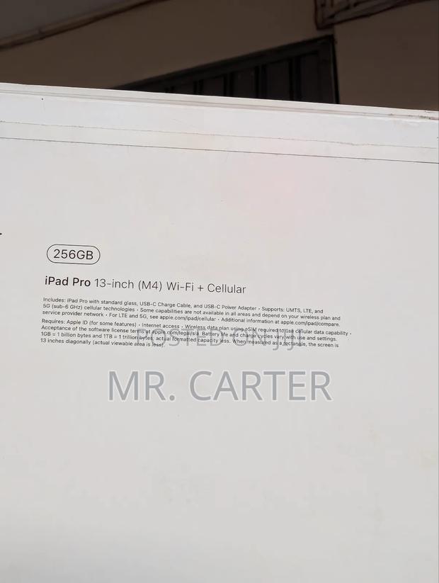 New Apple iPad Pro 13 (2024) 256 GB Black photo 7