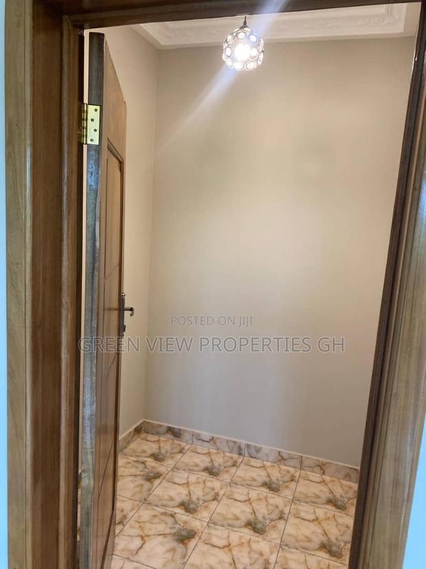 2bdrm Apartment in Ablekuma for rent photo 6