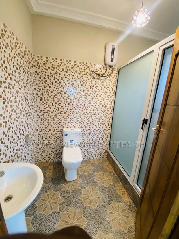 2bdrm Apartment in Ablekuma for rent photo 7