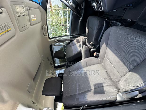 Toyota Voxy 2018 Blue