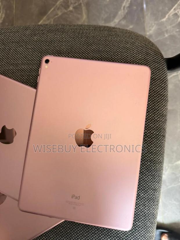 Apple iPad Pro 9.7 (2016) 128 GB Pink photo 2