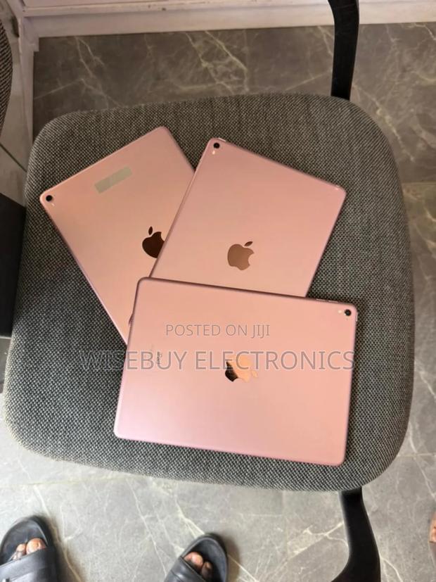Apple iPad Pro 9.7 (2016) 128 GB Pink photo 3