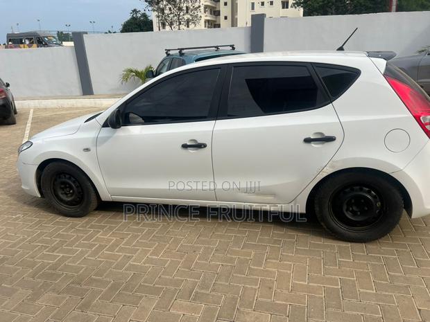 Hyundai i30 1.6 2010 White