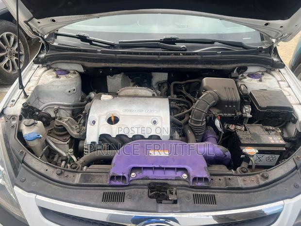 Hyundai i30 1.6 2010 White